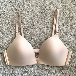 Victoria’s Secret Nude No Wire Bra